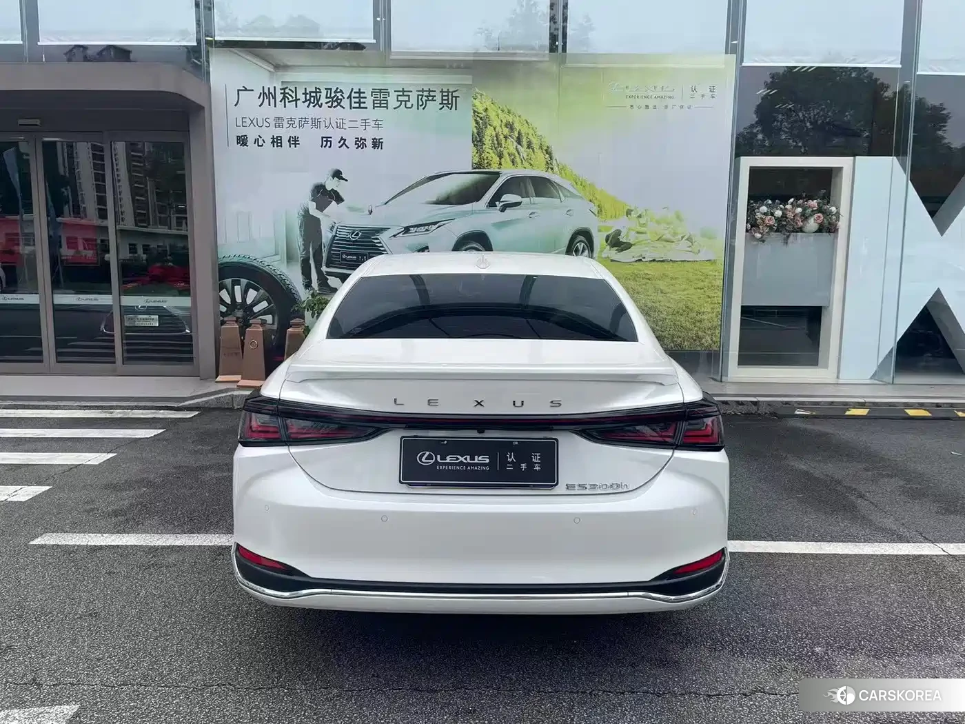 Lexus ES 2025 Белый из Китая, фото 5