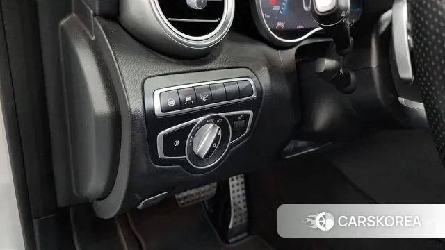 Mercedes-Benz C-Class W205 2022 Белый из Кореи, фото 5