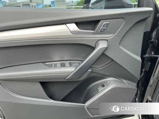 Audi Q5L 2024 Черный из Китая, фото 5