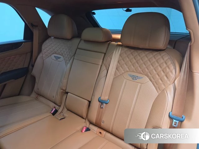 Bentley Bentayga 2021 Белый из Кореи, фото 5