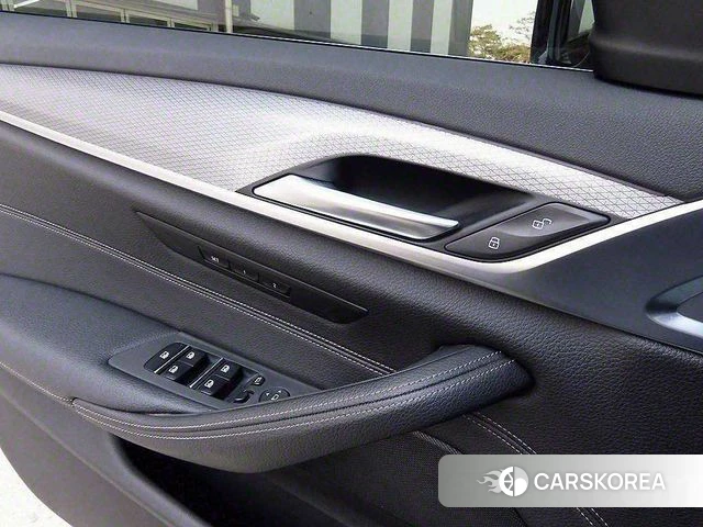 BMW 5 Series (G30) 2018 Черный из Кореи, фото 5