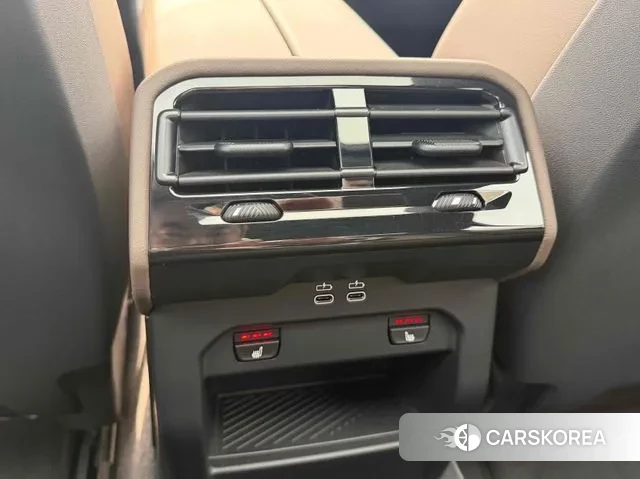 BMW 5 Series (G60) 2024 Белый из Кореи, фото 5