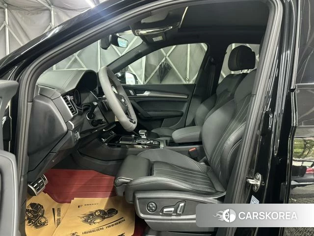 Audi Q5L 2024 Черный из Китая, фото 5