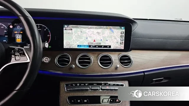 Mercedes-Benz E-Class W213 2021 Черный из Кореи, фото 5