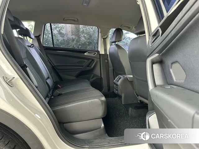 Volkswagen Tiguan L 2022 Белый из Китая, фото 5