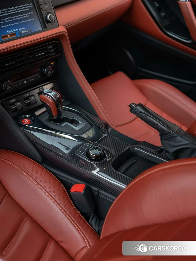 Nissan GT-R 2024 Черный из Китая, фото 5