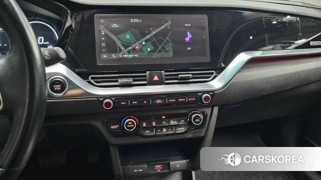 Kia Niro Plus 2022 Серебряный из Кореи, фото 5