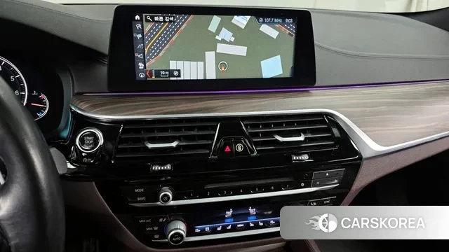 BMW 5 Series (G30) 2018 Синий из Кореи, фото 5