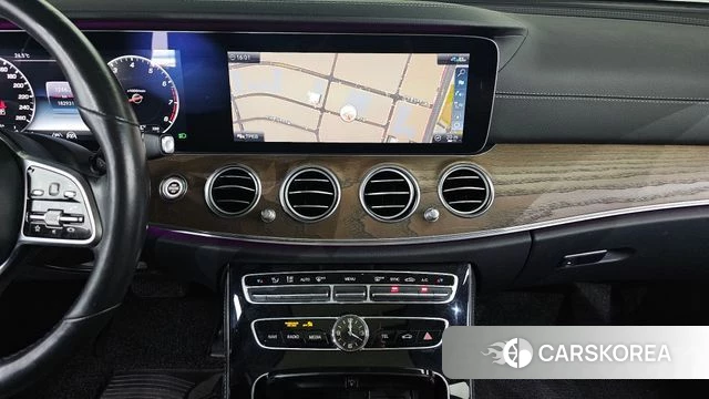 Mercedes-Benz E-Class W213 2020 Серый из Кореи, фото 5