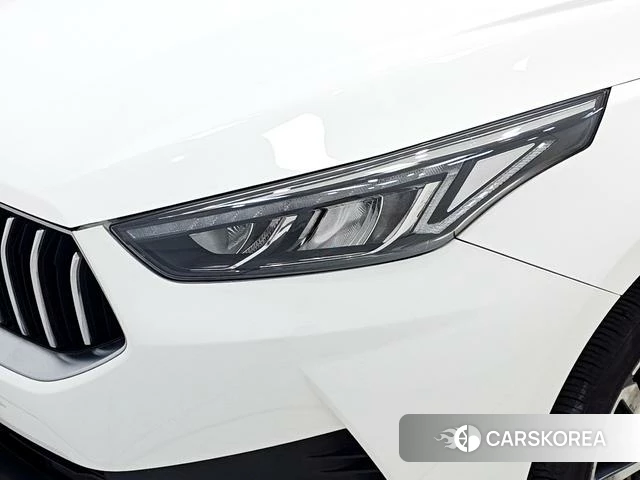 Kia K3 2023 Белый из Китая, фото 5