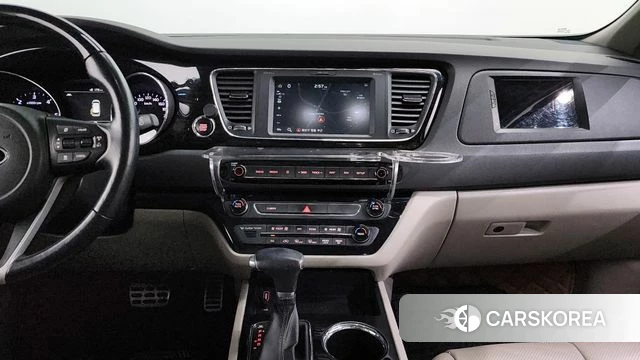 Kia The New Carnival 2018 Белый из Кореи, фото 5