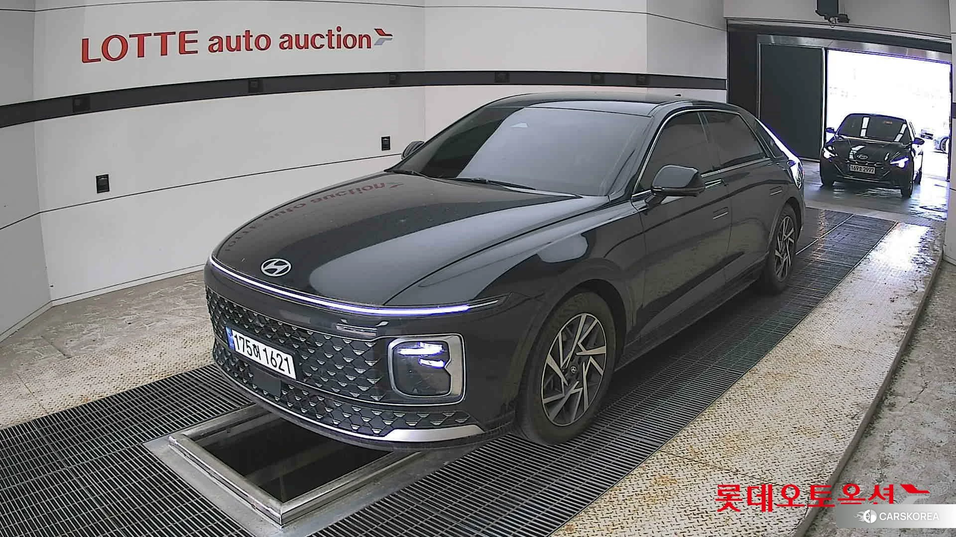 Hyundai Grandeur 2023 Abyss Black Pearl из Кореи, фото 5