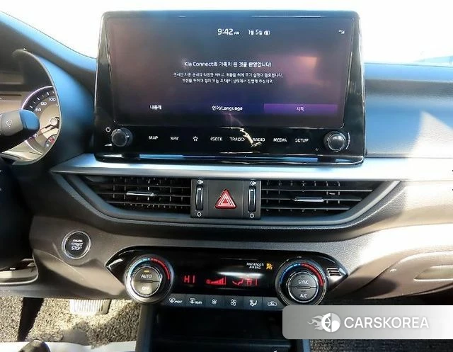 Kia The New K3 2nd generation 2021 Белый из Кореи, фото 5