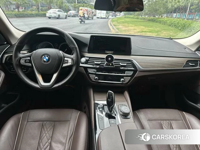 BMW 5 series PHEV 2018 Шампань из Китая, фото 5