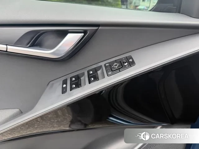 Kia Di Ol Nu Niro 2023 Синий из Кореи, фото 5