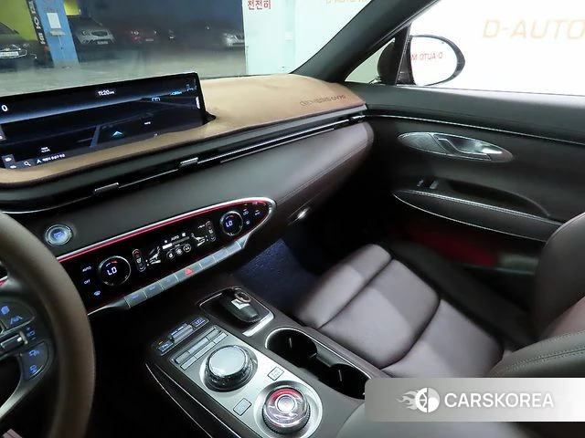 Genesis GV70 2024 Серый из Кореи, фото 5