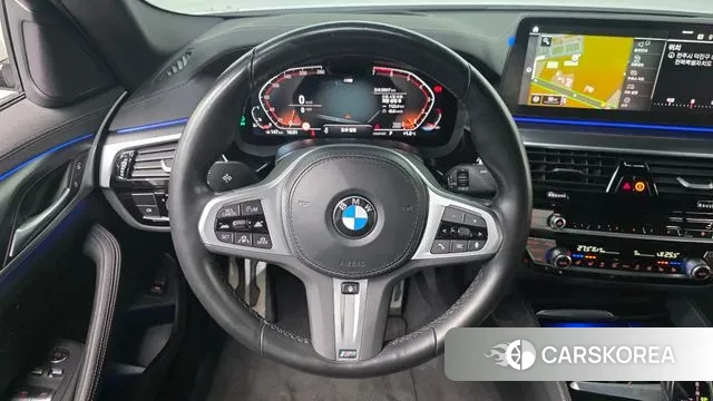 BMW 5 Series (G30) 2023 Белый из Кореи, фото 5