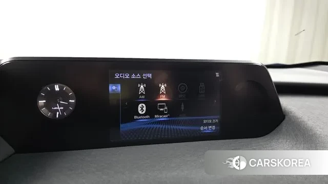 Lexus UX250h 2019 Серый из Кореи, фото 5