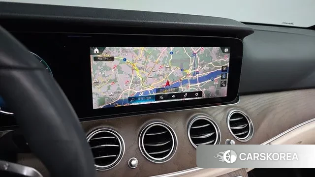 Mercedes-Benz E-Class W213 2022 Белый из Кореи, фото 5