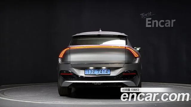 Kia EV6 2023 Серый из Кореи, фото 5