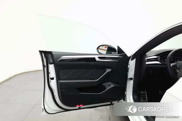 Volkswagen CC 2021 Белый из Китая, фото 5