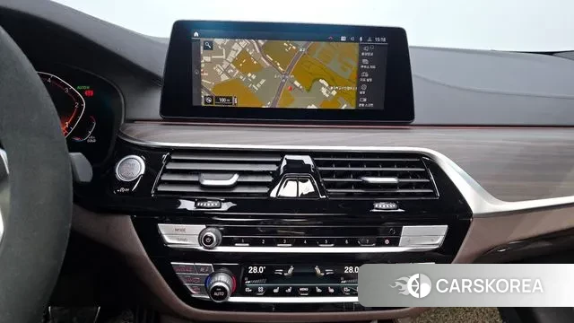 BMW 5 Series (G30) 2020 Белый из Кореи, фото 5