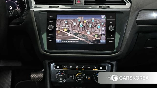 Volkswagen Tiguan Allspace 2020 Белый из Кореи, фото 5
