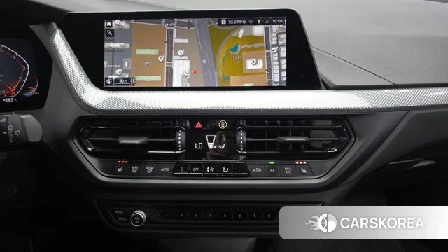 BMW 1 Series (F40) 2021 Черный из Кореи, фото 5