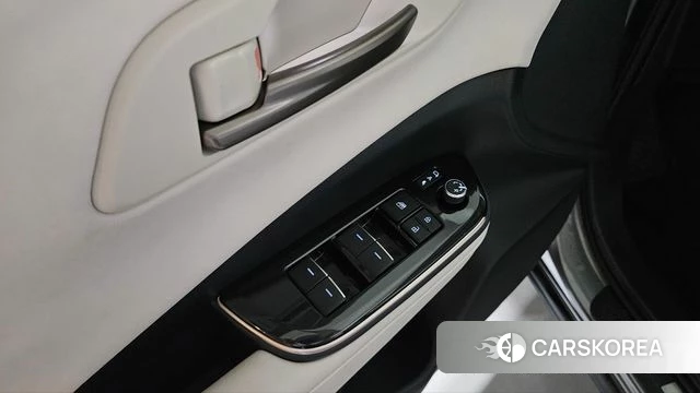Toyota Crown Crossover 2024 Песочный из Кореи, фото 5
