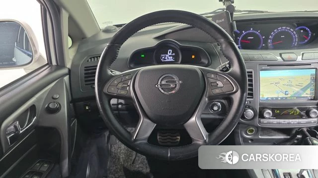 Ssangyong Korando Turismo 2018 Белый из Кореи, фото 5