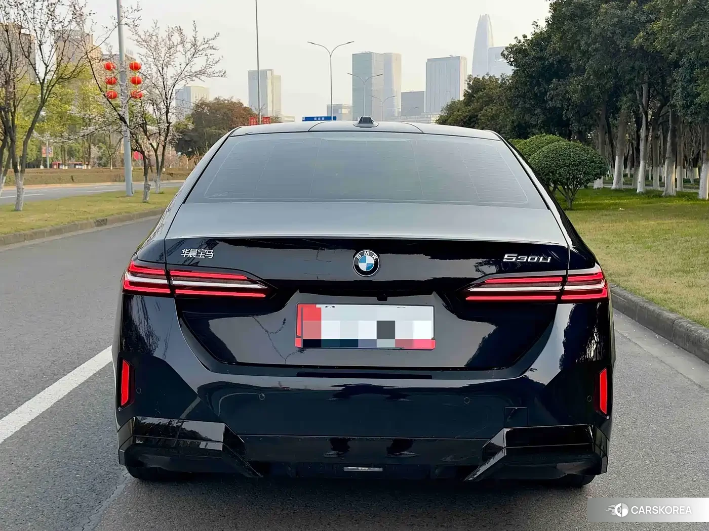 BMW 5 series 2025 Черный из Китая, фото 5