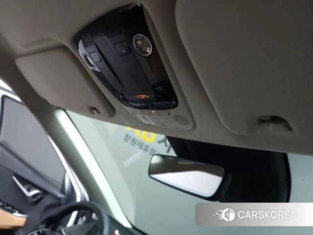 Kia EV6 2021 Жемчужный цвет из Кореи, фото 5