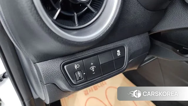 Kia The New K3 2nd generation 2022 Белый из Кореи, фото 5