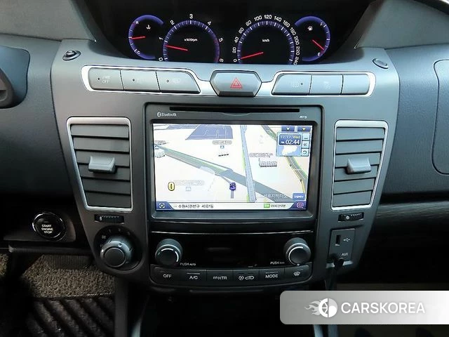 Ssangyong Korando Turismo 2018 Белый из Кореи, фото 5