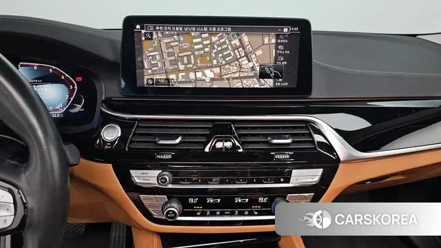 BMW 5 Series (G30) 2022 Черный из Кореи, фото 5