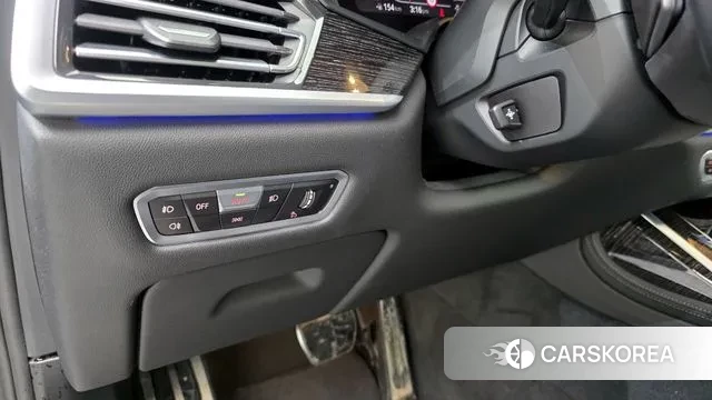 BMW X7 (G07) 2021 Черный из Кореи, фото 5