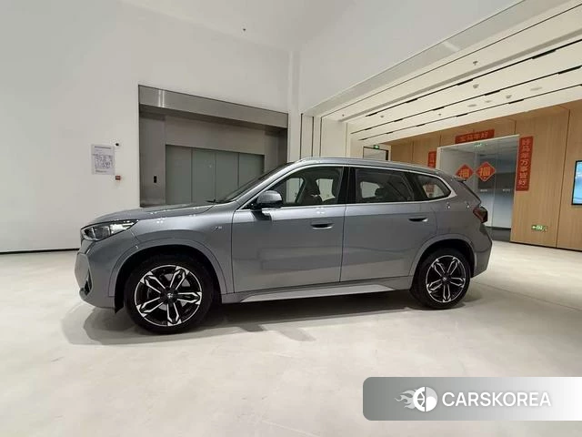 BMW X1 2024 Темно-серый из Китая, фото 5