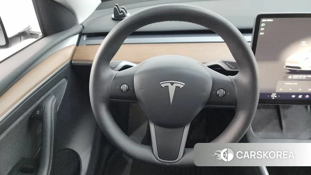 Tesla Model Y 2024 Белый из Кореи, фото 5