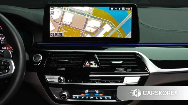 BMW 5 Series (G30) 2023 Черный из Кореи, фото 5