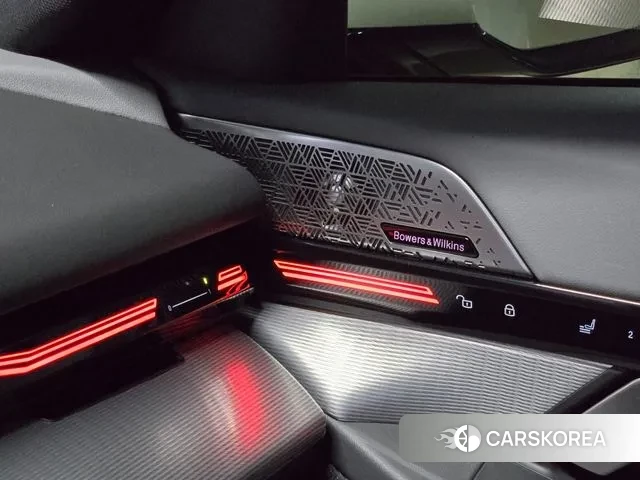 BMW 5 Series (G60) 2024 Белый из Кореи, фото 5