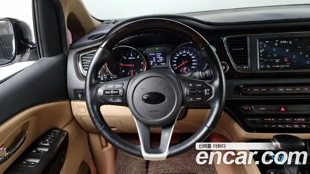 Kia The New Carnival 2019 Белый из Кореи, фото 5