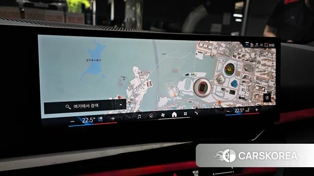 BMW 5 Series (G60) 2024 Светло-серебряный цвет из Кореи, фото 5