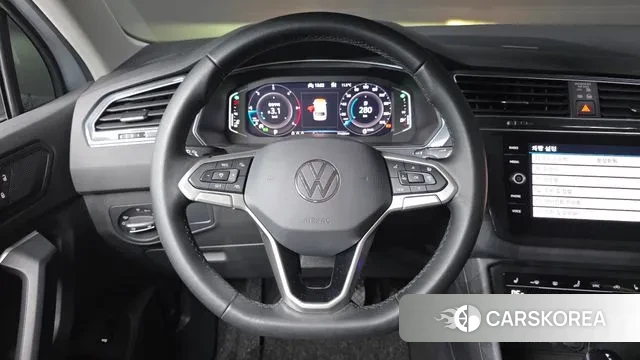 Volkswagen Tiguan second Generation 2022 Серебряный из Кореи, фото 5