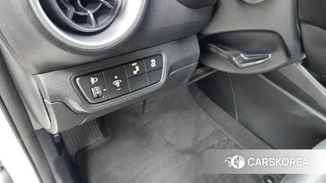 Kia The New K3 2nd generation 2021 Белый из Кореи, фото 5