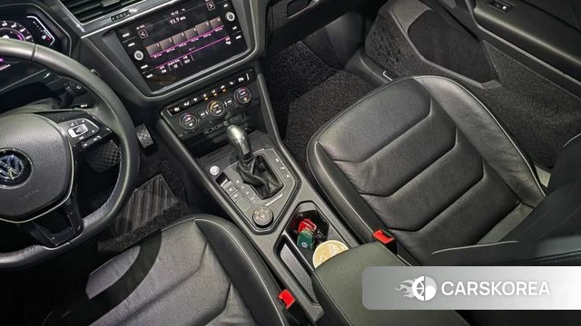Volkswagen Tiguan second Generation 2020 Белый из Кореи, фото 5