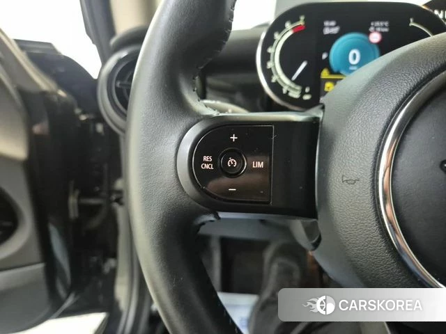 Mini Cooper 2022 Черный из Кореи, фото 5