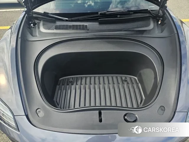 Tesla Model 3 2024 Серый из Кореи, фото 5