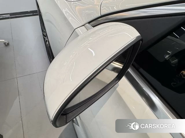 Mercedes-Benz Class C 2025 Белый из Китая, фото 5