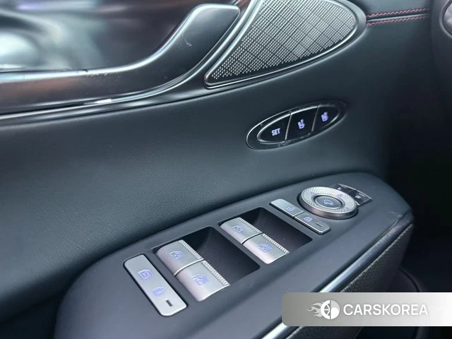 Genesis GV70 2021 Белый из Кореи, фото 5