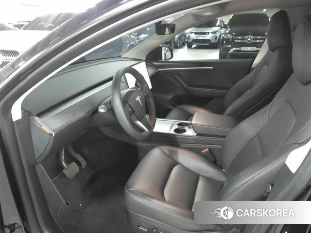 Tesla Model Y 2023 Черный из Кореи, фото 5